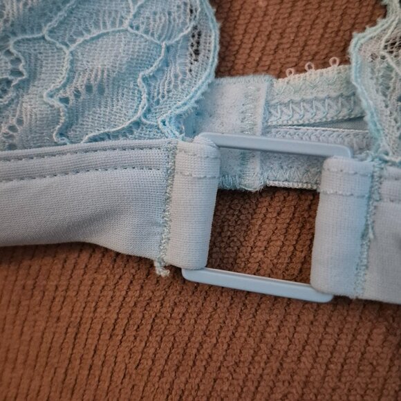 Calvin Klein Light Teal Small Minimalist Bra thin straps, no wires, light paddin - Picture 7 of 8